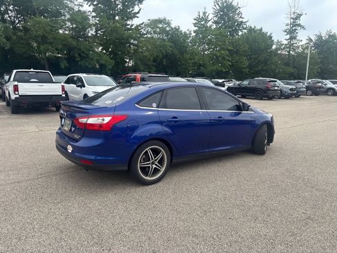 Used 2012 Ford Focus Titanium FWD image 25