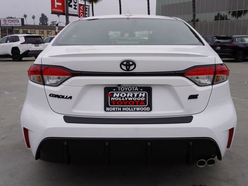 Certified 2026 Toyota Corolla SE FWD image 6