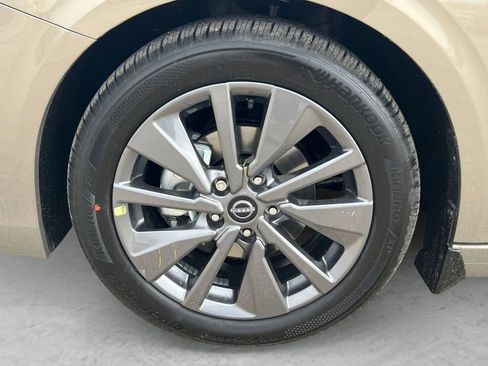New 2026 Nissan Sentra SL w/ Floor Mat Package FWD image 23