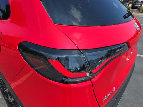 Used 2025 Honda HR-V Sport image 30