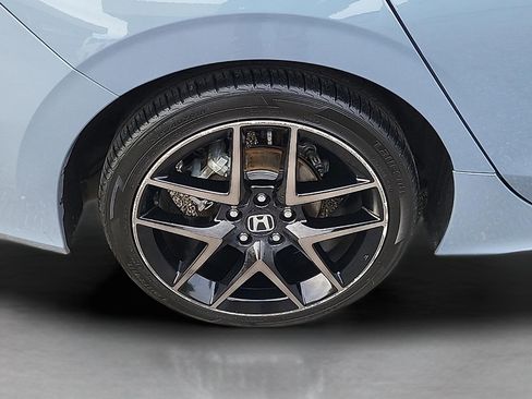 Used 2022 Honda Civic Sport Touring image 9