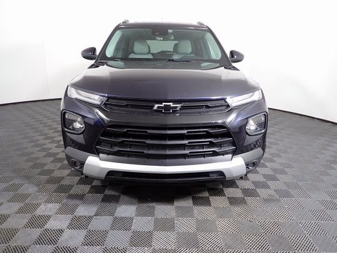 Used 2021 Chevrolet TrailBlazer LT w/ Sun and Liftgate Package image 6