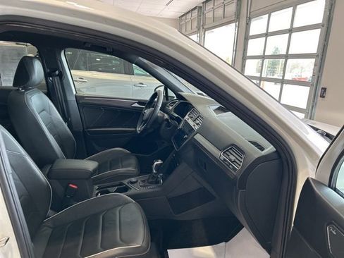 Used 2024 Volkswagen Tiguan SEL R-Line AWD/4WD image 21