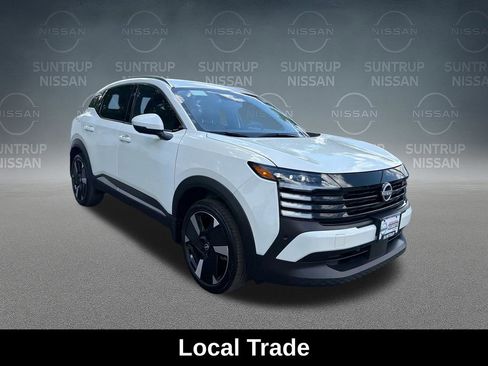 Used 2025 Nissan Kicks SR AWD/4WD image 9