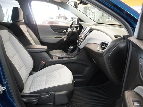 Used 2020 Chevrolet Equinox LT FWD image 35