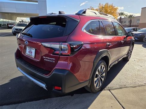 Used 2023 Subaru Outback Touring XT image 3