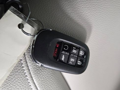 New 2026 Honda Odyssey Touring image 15