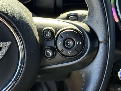 Used 2021 MINI Cooper Convertible w/ 6.5" Touchscreen Package image 17