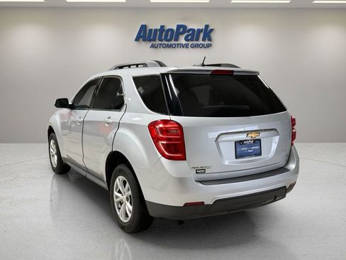 Used 2017 Chevrolet Equinox LT w/ Convenience Package image 5
