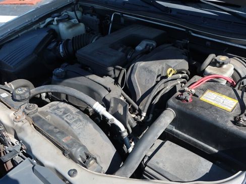 Used 2004 GMC Canyon SLE image 29