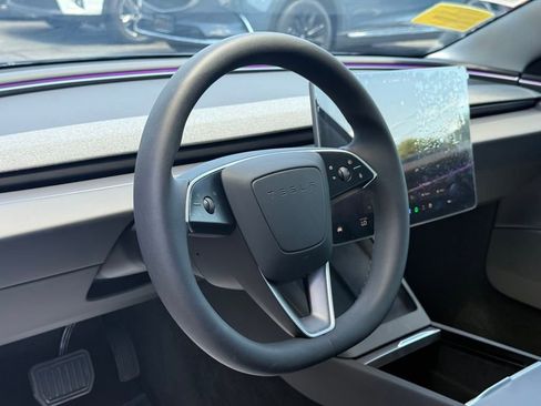 Used 2025 Tesla Model 3 Long Range image 29