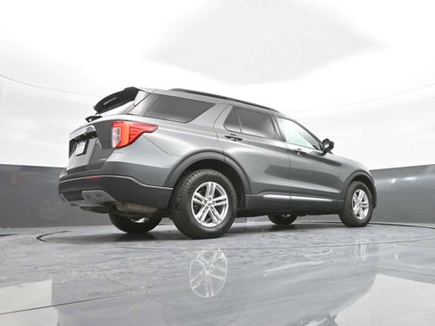 Used 2023 Ford Explorer XLT w/ Equipment Group 202A image 39