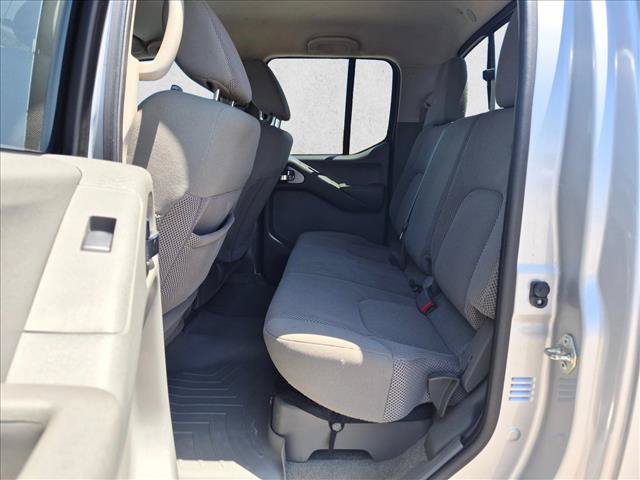 Used 2016 Nissan Frontier SV RWD image 19