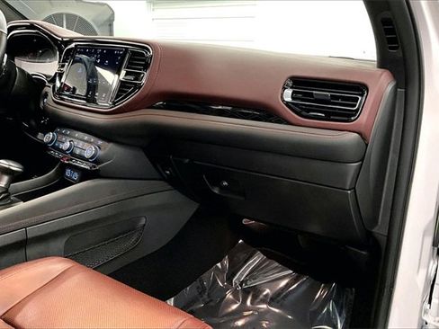 Used 2024 Dodge Durango Citadel image 16