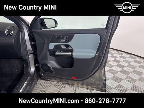 Used 2025 Mercedes-Benz GLA 35 AMG 4MATIC image 24