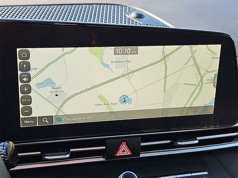 Certified 2024 Hyundai Elantra SEL w/ Convenience Package image 17