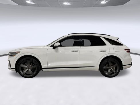 Used 2023 Genesis GV70 2.5T w/ Sport Prestige Package AWD/4WD image 2