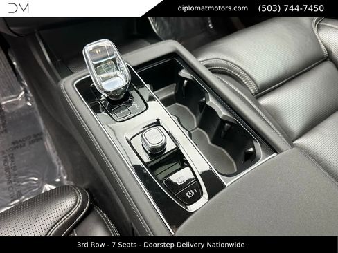 Used 2025 Volvo XC90 T8 Ultra w/ Protection Package Premier image 38