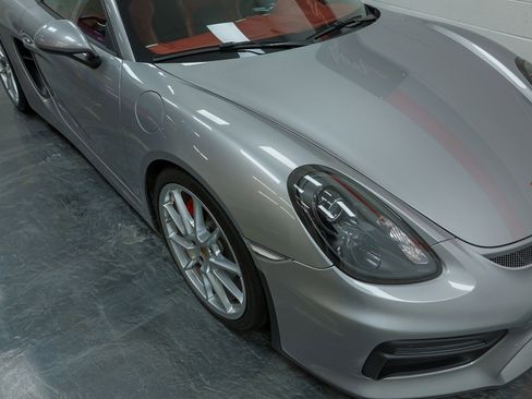 Used 2016 Porsche Boxster Spyder image 47