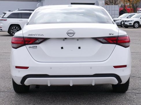 Used 2024 Nissan Sentra SV image 5