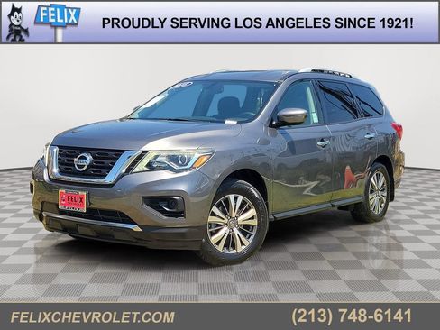 Used 2018 Nissan Pathfinder S FWD image 1