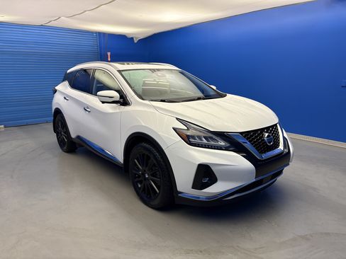 Used 2019 Nissan Murano Platinum AWD/4WD image 2