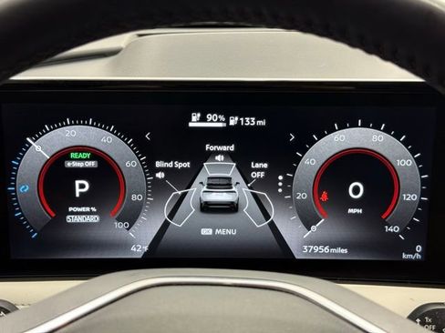 Used 2023 Nissan Ariya AWD image 30