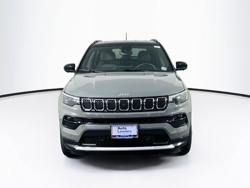 Used 2023 Jeep Compass Limited w/ Elite Group AWD/4WD image 2