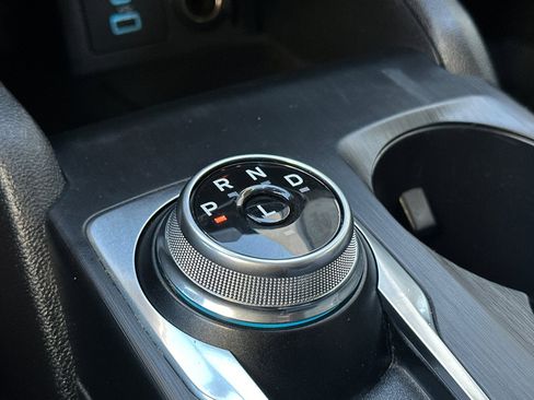 Certified 2022 Ford Escape SE w/ SE Sport Appearance Package image 20