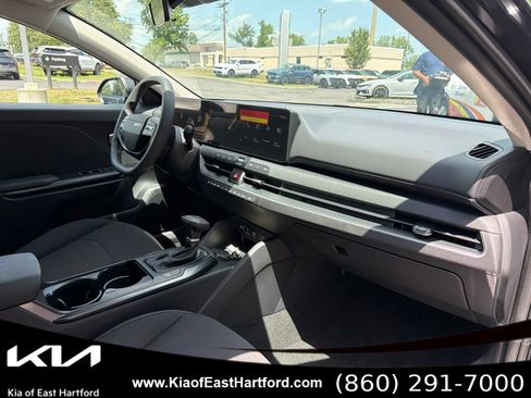 New 2026 Kia K4 FWD image 12