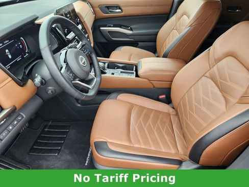 Used 2024 Nissan Pathfinder Platinum w/ Cargo Package FWD image 12