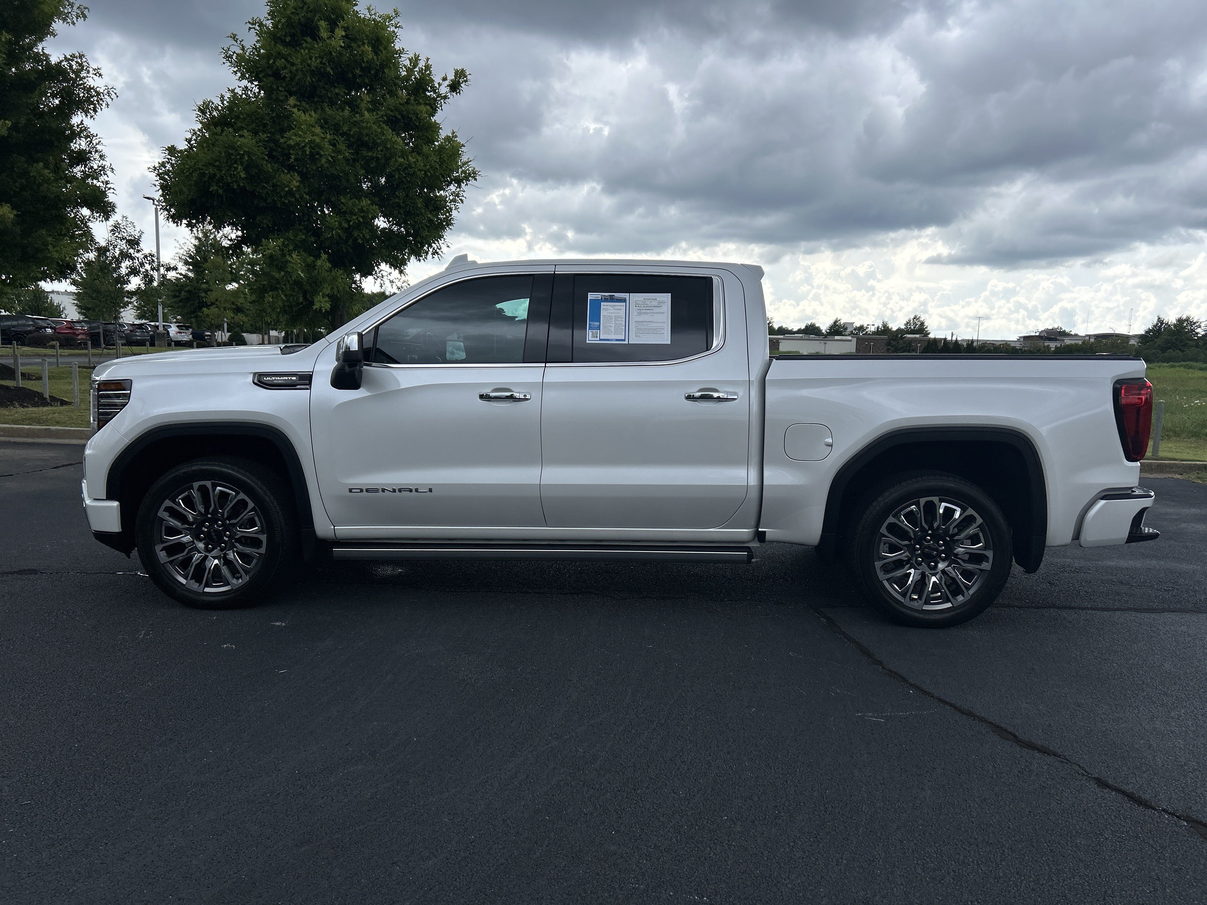 Used 2024 GMC Sierra 1500 Denali Ultimate AWD/4WD image 6