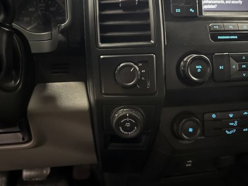Used 2020 Ford F150 XL w/ Equipment Group 101A Mid AWD/4WD image 25