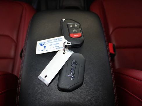 Used 2024 Jeep Wrangler Unlimited Rubicon 392 image 31