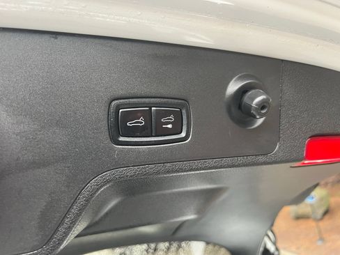 Used 2018 Porsche Panamera 4S AWD/4WD image 18