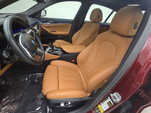 Certified 2023 BMW 530i xDrive w/ M Sport Package AWD/4WD image 12