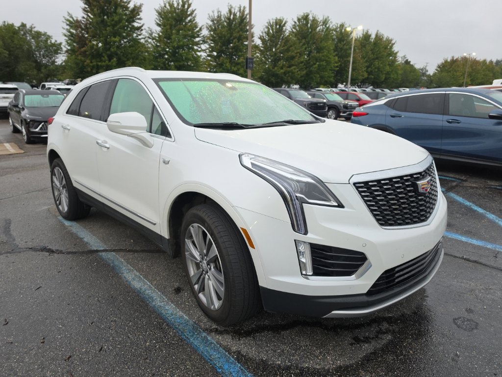 Certified 2024 Cadillac XT5 Premium Luxury w/ LPO, Floor Liner Package AWD/4WD image 3