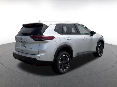 Used 2025 Nissan Rogue SV AWD/4WD image 15