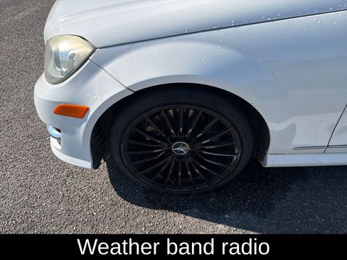 Used 2014 Mercedes-Benz C 300 4MATIC Sedan image 2