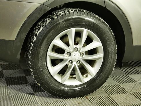 Certified 2017 Kia Sorento LX w/ LX Convenience Package image 9