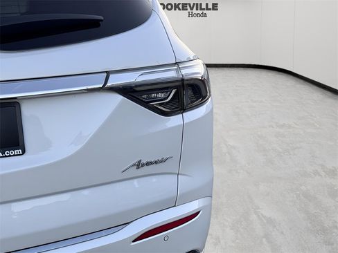 Used 2023 Buick Enclave Avenir w/ Avenir Technology Package image 9