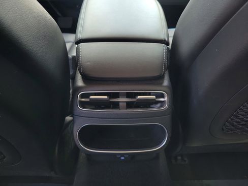 Used 2025 Genesis GV70 2.5T AWD/4WD image 11