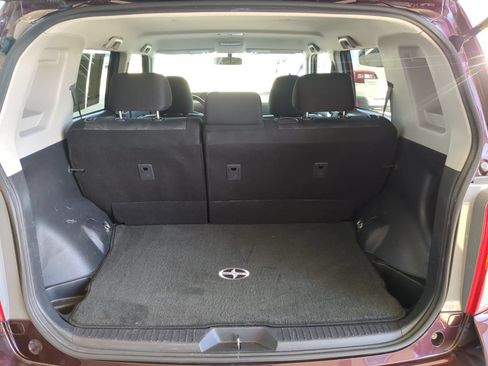 Used 2014 Scion xB FWD image 25