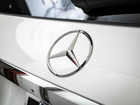 New 2026 Mercedes-Benz GLS 450 4MATIC image 18