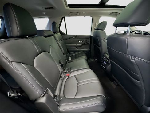 New 2026 Honda Pilot Touring image 28
