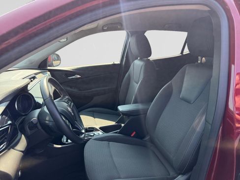 Used 2023 Buick Encore GX Select w/ Sport Touring Package image 9