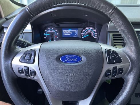 Used 2019 Ford Flex SE FWD image 23