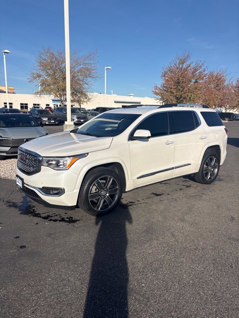 Used 2017 GMC Acadia Denali AWD/4WD image 9