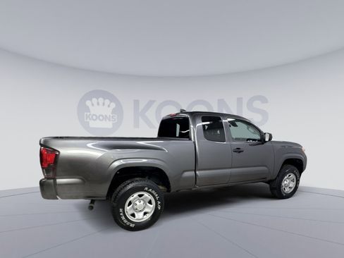 Used 2021 Toyota Tacoma SR image 13