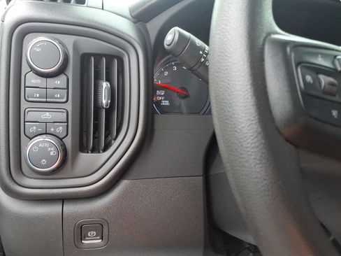 Used 2022 Chevrolet Silverado 1500 Custom Trail Boss image 19